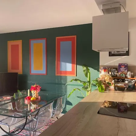Apartment House With Terrace Near Center *